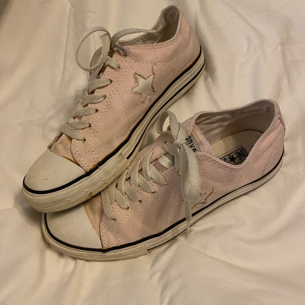 Converse Light Pink Canvas Sneakers Classic Style - women’s 9